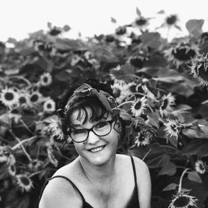 Meet your Posher, Camee